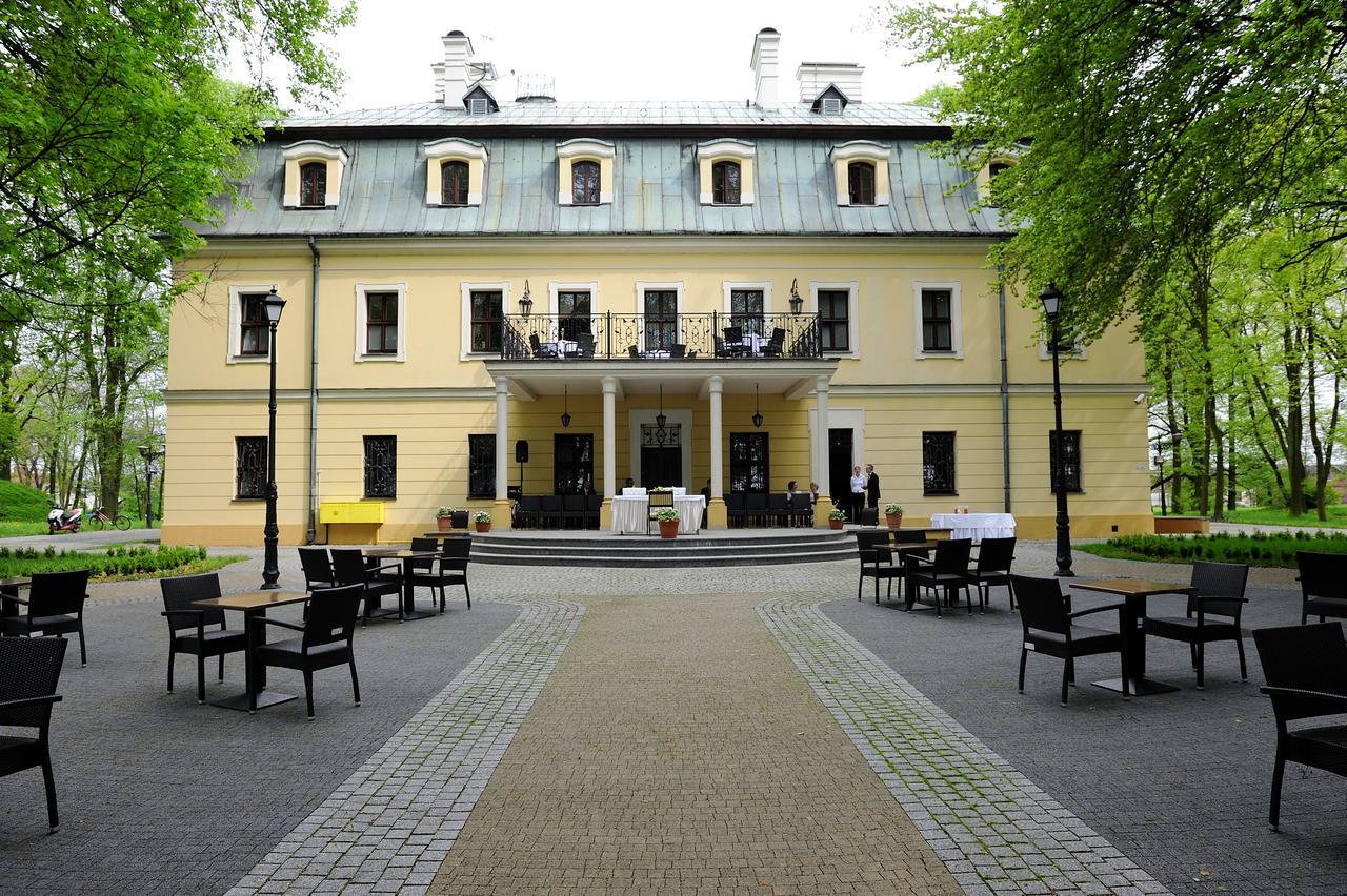 Hotel Palac w Rybnej Tarnowskie Góry Zewnętrze zdjęcie